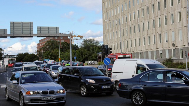 Bilköer i Huvudsta