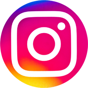 Instagram:s logotyp. Cirkulär form, med olika färger inom formen, samt innehållandes en vektoriserad bild av en konventionell kamera.