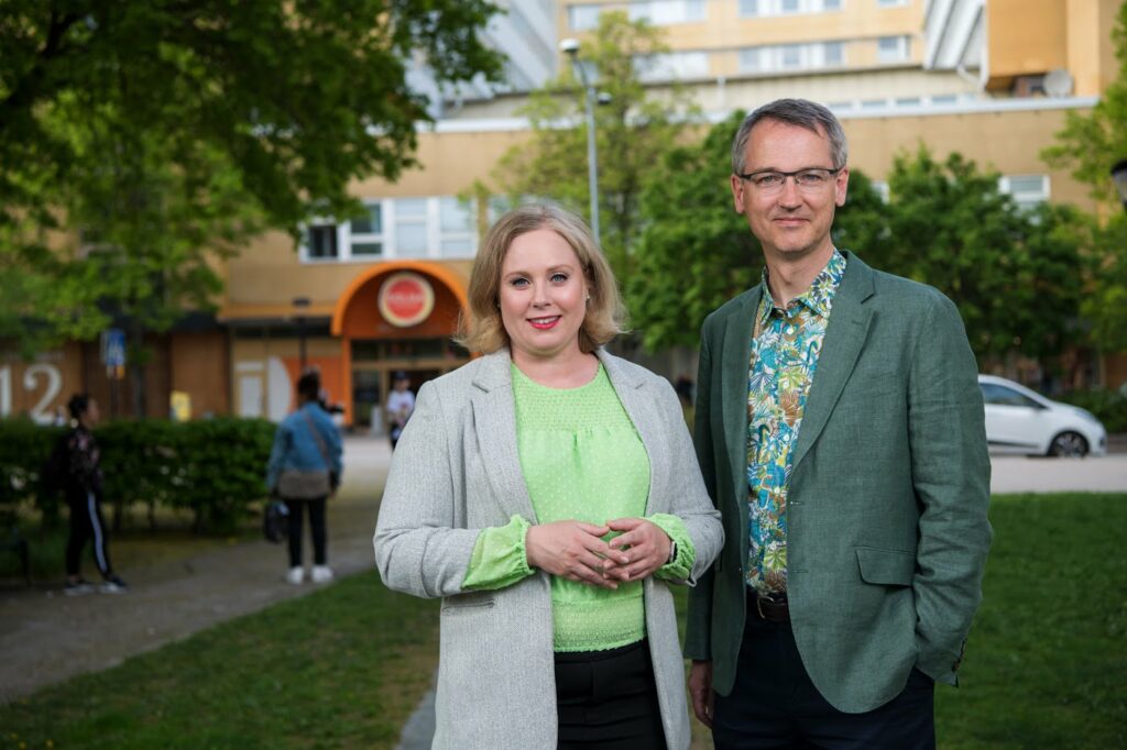 Victoria Johansson, Bernhard Huber