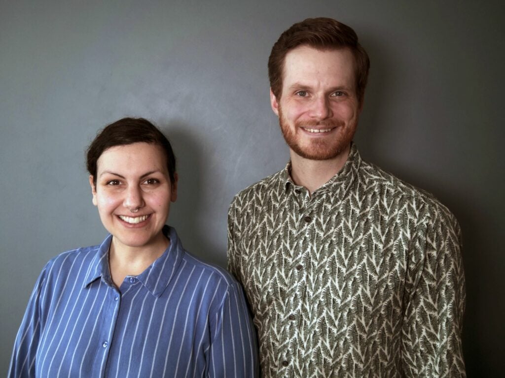 Bild på Björn Stenqvist och Ajda Asgari. Miljöpartiet i Tyresös toppkandidater i valet till kommunfullmäktige 2026.